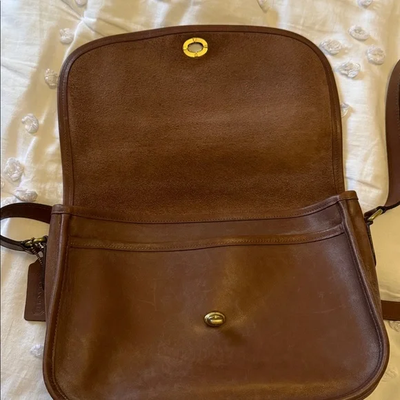 Vintage Coach City Bag Brown Leather Crossbody - Picture 9 of 15